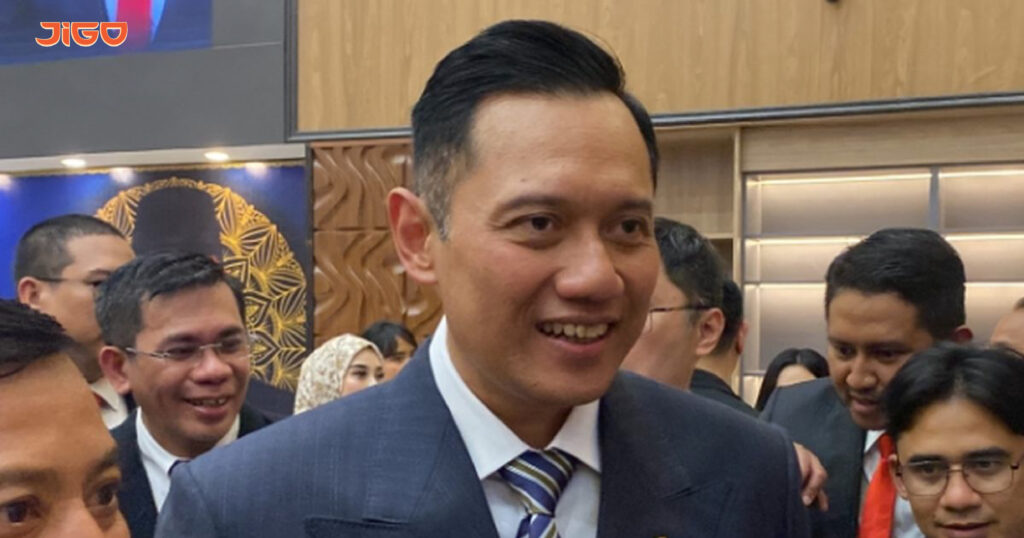 Agus Harimurti Yudhoyono (AHY) Agus Harimurti Yudhoyono (AHY)