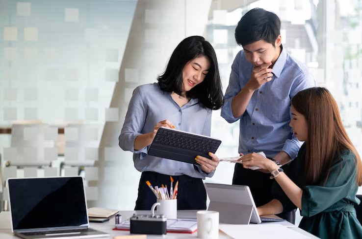 ekonomi bisnis indonesia