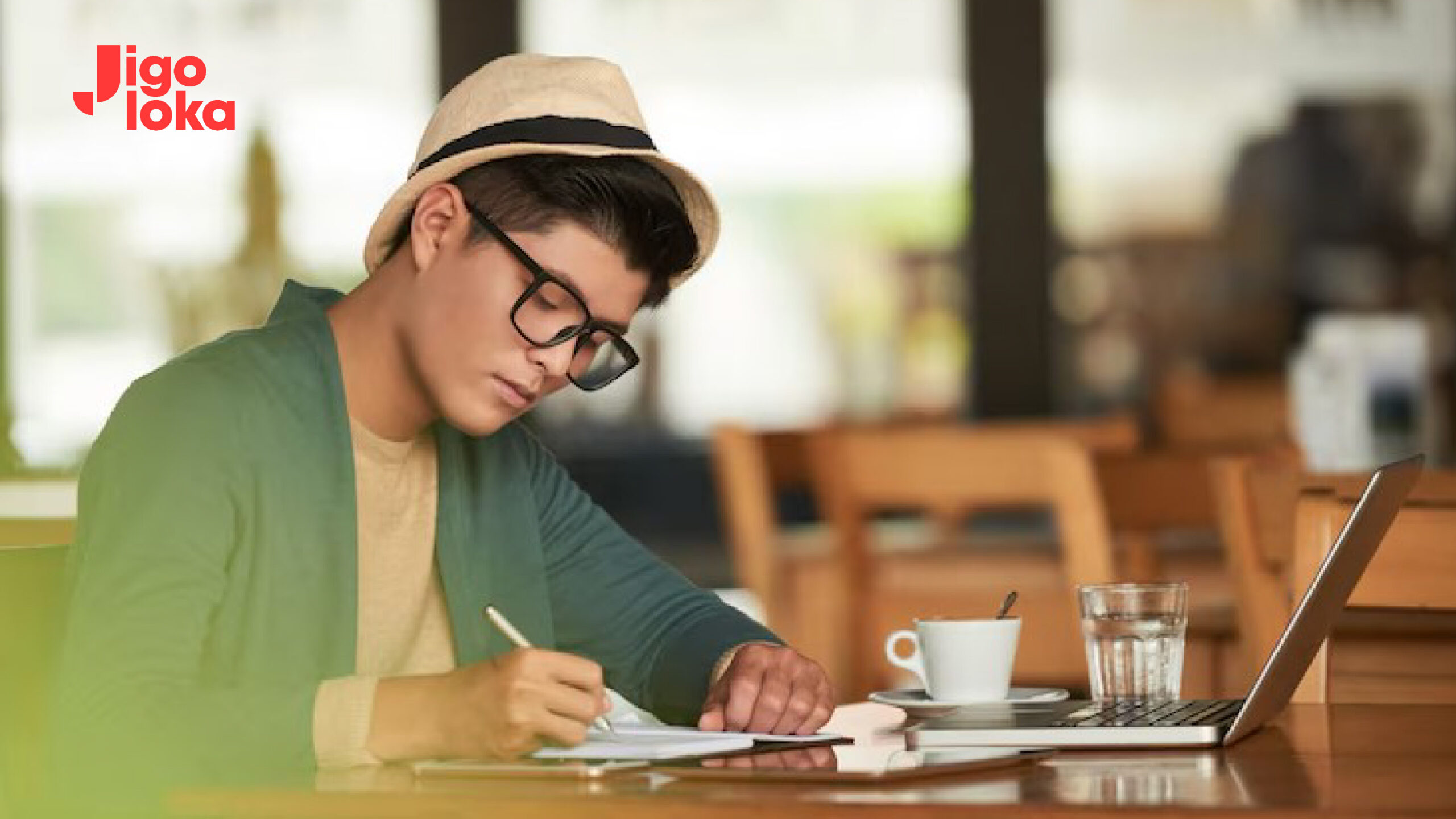 Edukasi dan Karier di Era Digital Kabur atau Upgrade Diri?